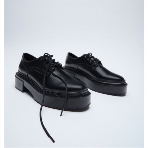 NWT ZARA Low Heeled Lug Sole Derby Lace up Loafer